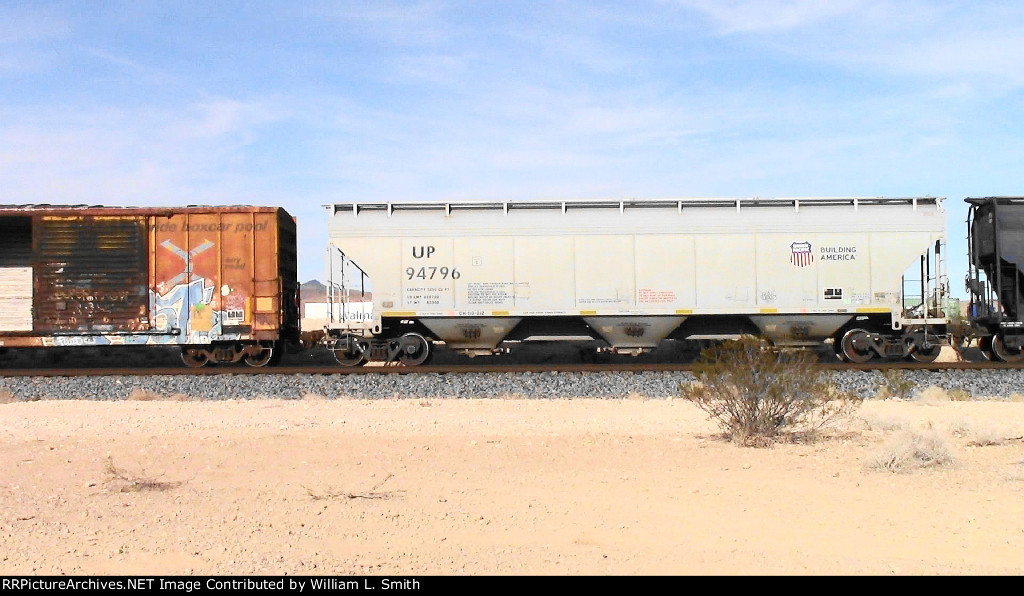 EB Manifest Frt at Erie NV W-Pshr -39